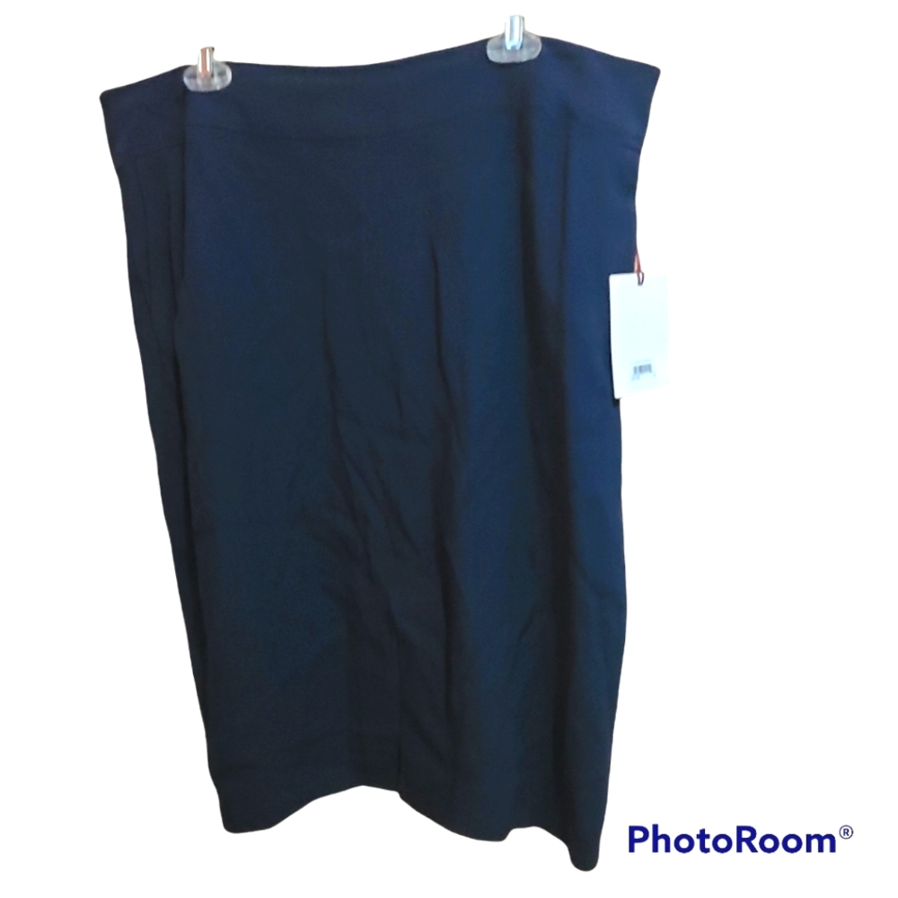 Lewit navy pencil skirt size 18 NWT